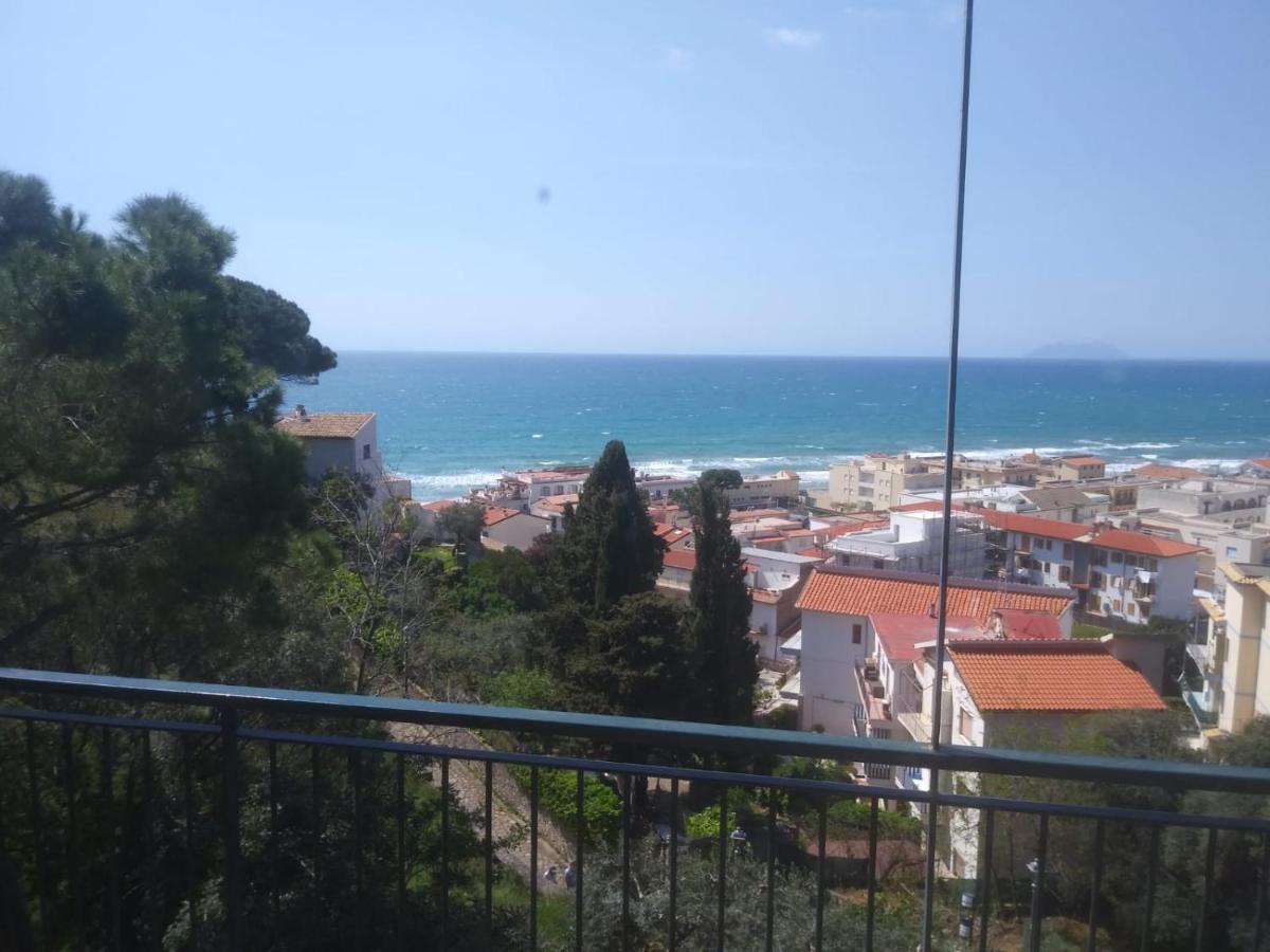 Casa Del Sole Apartment Сперлонга Екстериор снимка