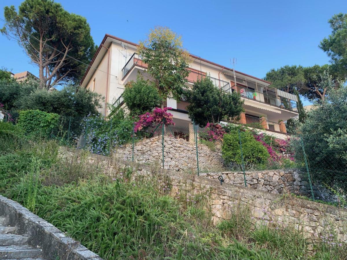 Casa Del Sole Apartment Сперлонга Екстериор снимка